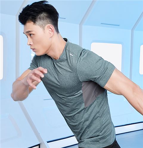 焦点娱乐圆领短袖速干运动t恤供应商883127/883128