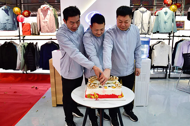 焦点娱乐昆明店开业图16